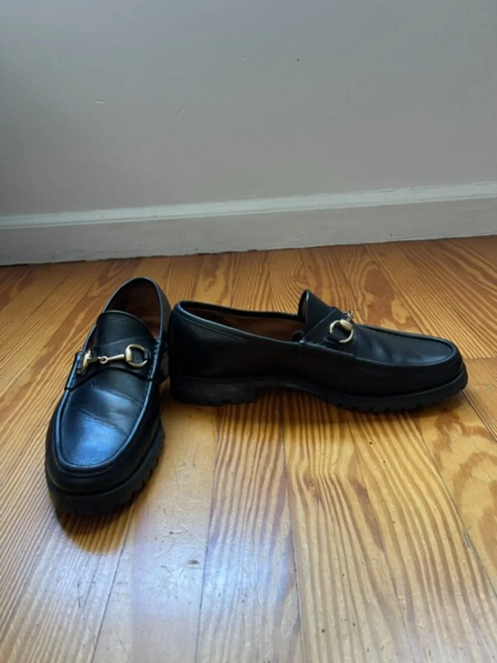 Gucci vintage black